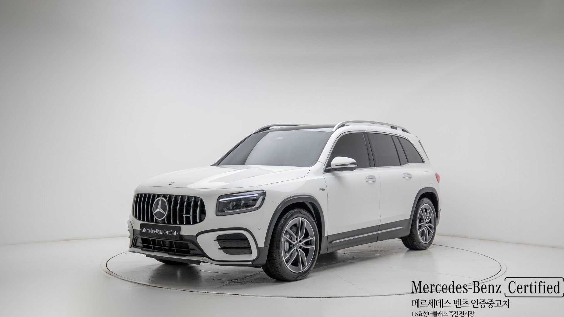 MERCEDES-BENZ GLB - View 1