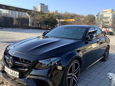 MERCEDES-BENZ E-CLASS - 7