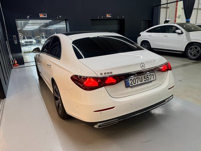 MERCEDES-BENZ E-CLASS - 5