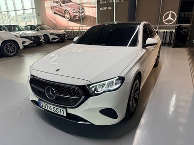 MERCEDES-BENZ E-CLASS - 3