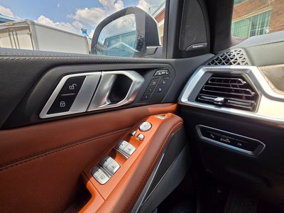 2023 BMW X7 缩略图 15