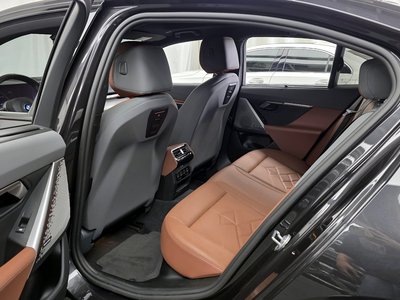 2024 BMW I5 — миниатюра 21