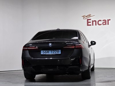 صورة 4 لـ 2024 BMW I5