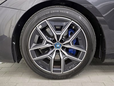 صورة 6 لـ 2024 BMW I5