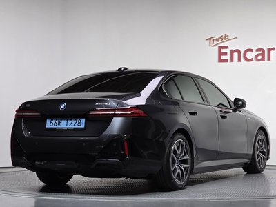صورة 3 لـ 2024 BMW I5