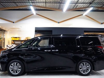TOYOTA ALPHARD - 2