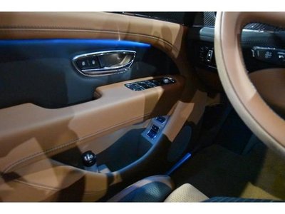 2023 Bentley BENTAYGA — миниатюра 38
