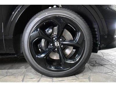 2023 Bentley BENTAYGA — миниатюра 12