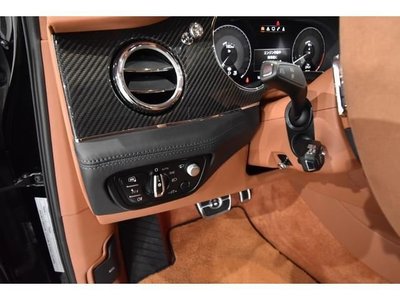 2023 Bentley BENTAYGA — миниатюра 40