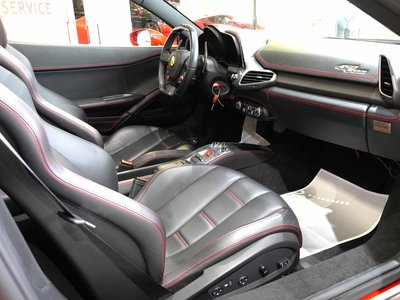 صورة مصغرة 29 لـ 2012 FERRARI 458 SPIDER