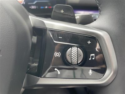 2025 BMW 5 SERIES thumbnail 29
