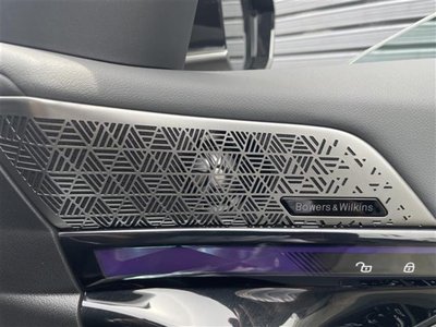 2025 BMW 5 SERIES 照片 8