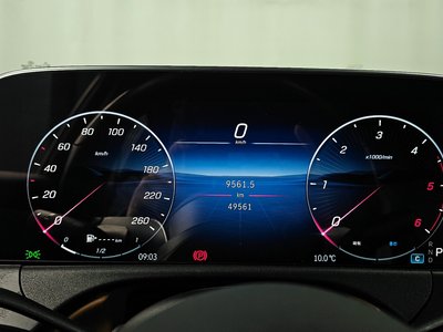 MERCEDES-BENZ E-CLASS - 8