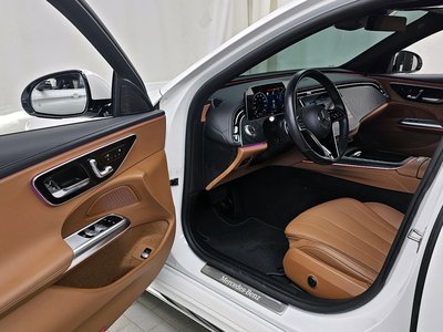 MERCEDES-BENZ E-CLASS - 10