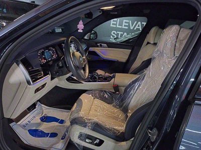 BMW X7 - 6