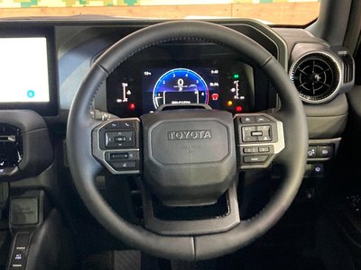 TOYOTA LAND CRUISER 250 - 7