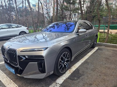 BMW I7 - 3