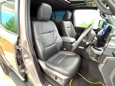 TOYOTA LAND CRUISER 250 - 7