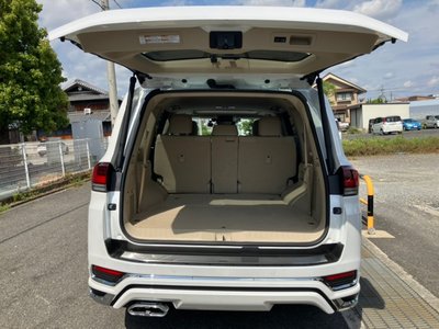 TOYOTA LAND CRUISER - 9