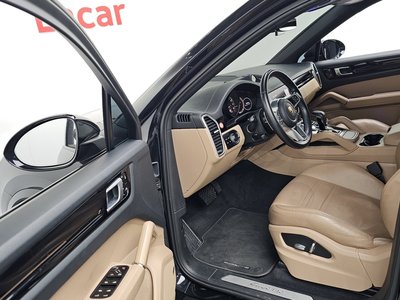 PORSCHE CAYENNE - 10