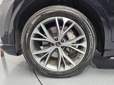 AUDI Q8 - 6