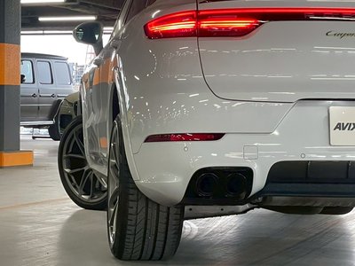 PORSCHE CAYENNE - 8