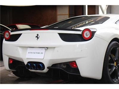 FERRARI 458 - 8