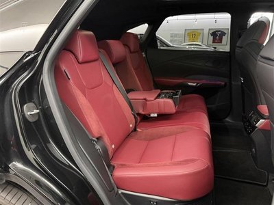 صورة 7 لـ 2023 Lexus RX
