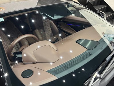 2024 Aston Martin DB12 照片 12