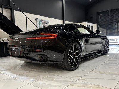 2024 Aston Martin DB12 照片 4
