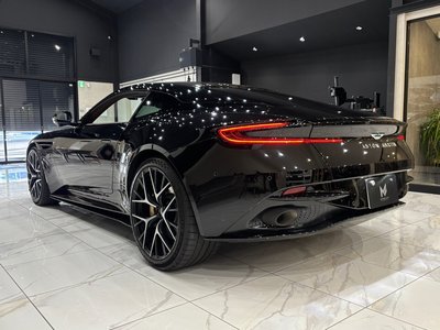 2024 Aston Martin DB12 照片 6