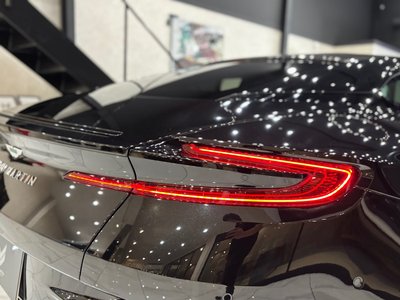 2024 Aston Martin DB12 照片 9