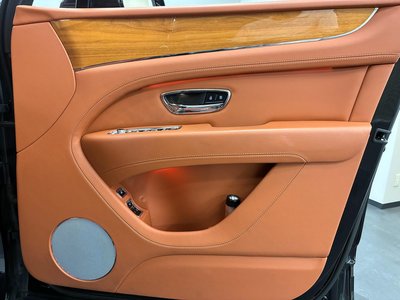 2021 Bentley BENTAYGA thumbnail 21