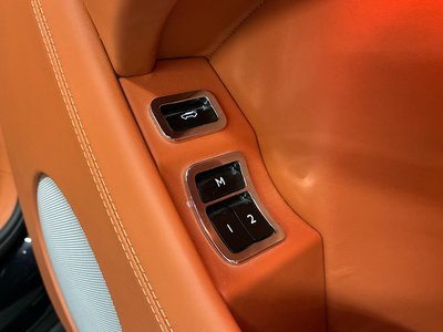 2021 Bentley BENTAYGA thumbnail 23