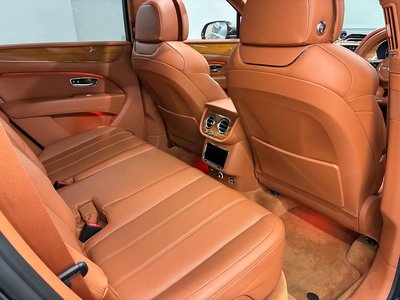 2021 Bentley BENTAYGA thumbnail 31