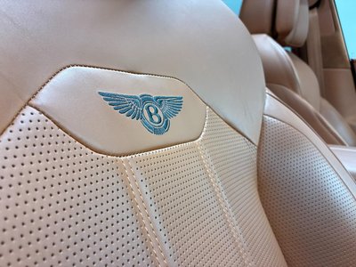 2021 Bentley BENTAYGA thumbnail 59