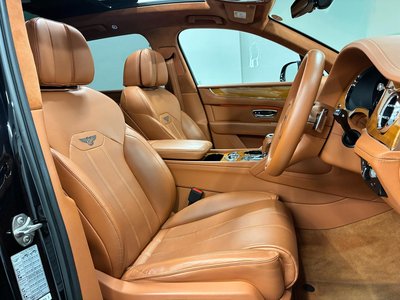 2021 Bentley BENTAYGA thumbnail 28
