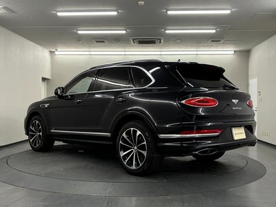 2021 Bentley BENTAYGA — фото 3