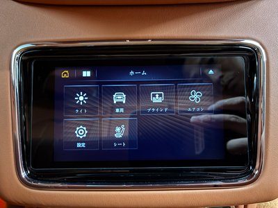2021 Bentley BENTAYGA thumbnail 32