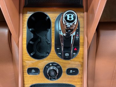 2021 Bentley BENTAYGA thumbnail 49