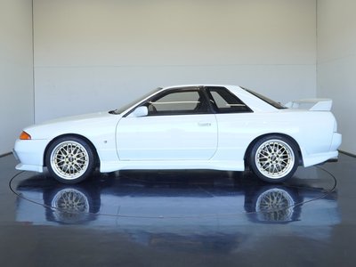 NISSAN SKYLINE GT-R - 6