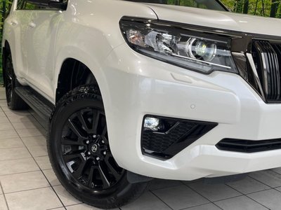 2022 Toyota LAND CRUISER PRADO — миниатюра 13