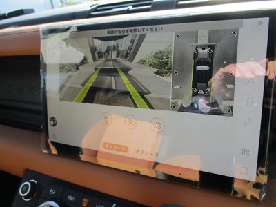 LAND ROVER DEFENDER - 3