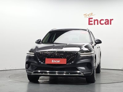 صورة 2 لـ 2023 Genesis GV70