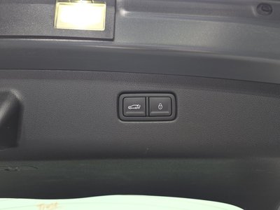 2023 Genesis GV70 — миниатюра 36