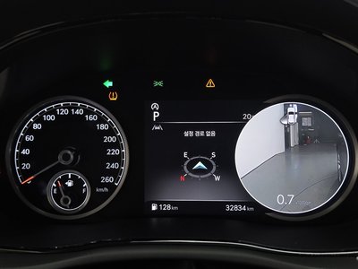 2023 Genesis GV70 — миниатюра 12