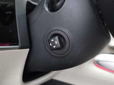 2023 Genesis GV70 — миниатюра 29
