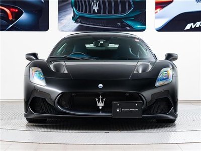 MASERATI MC20 - 8