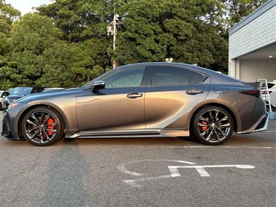 2022 Lexus IS — миниатюра 39