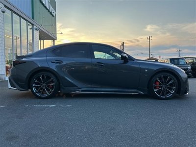 2022 Lexus IS — миниатюра 43